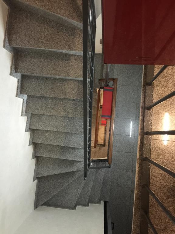Hotel Transit Барселона Екстериор снимка