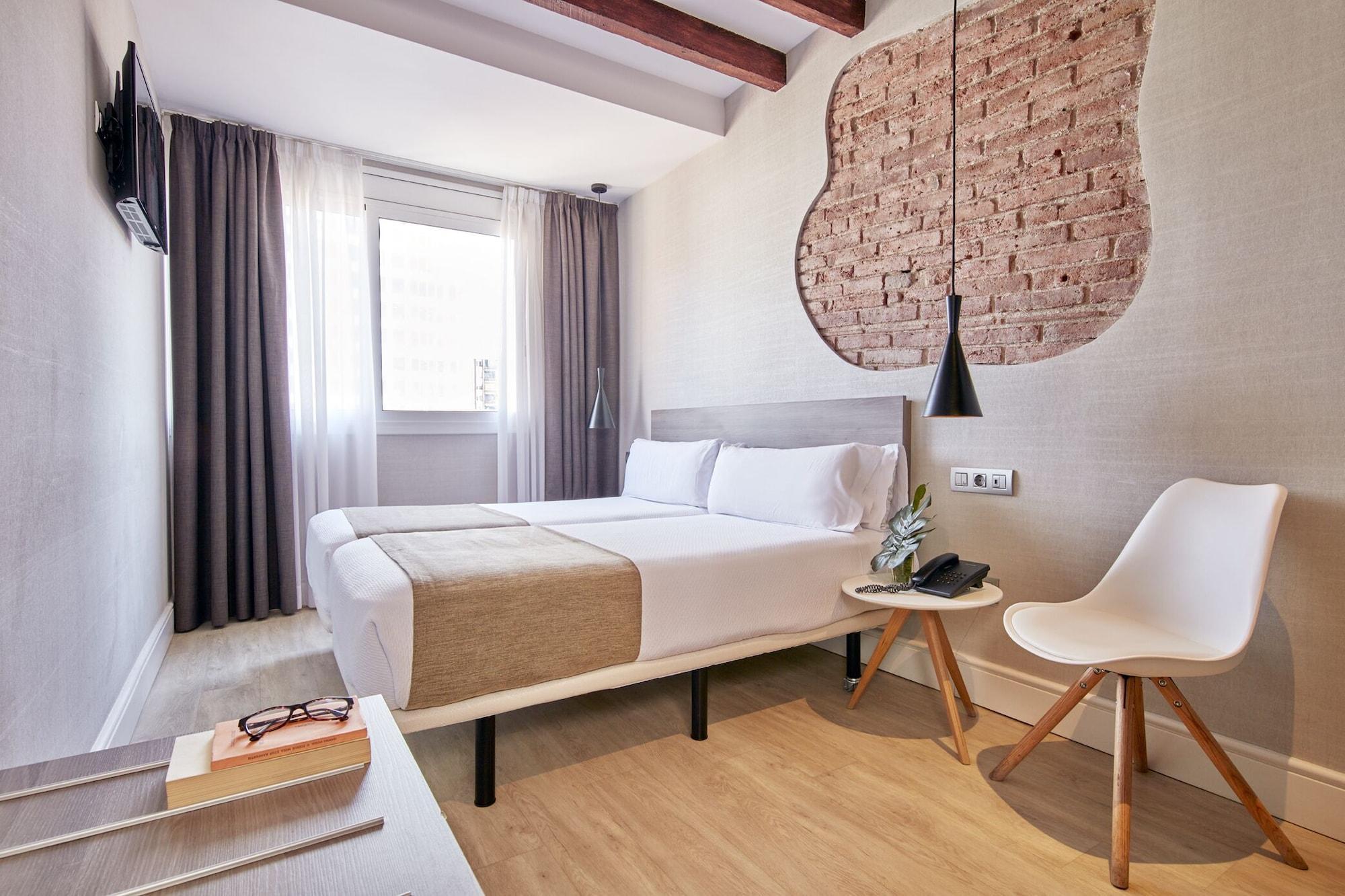 Hotel Transit Барселона Екстериор снимка