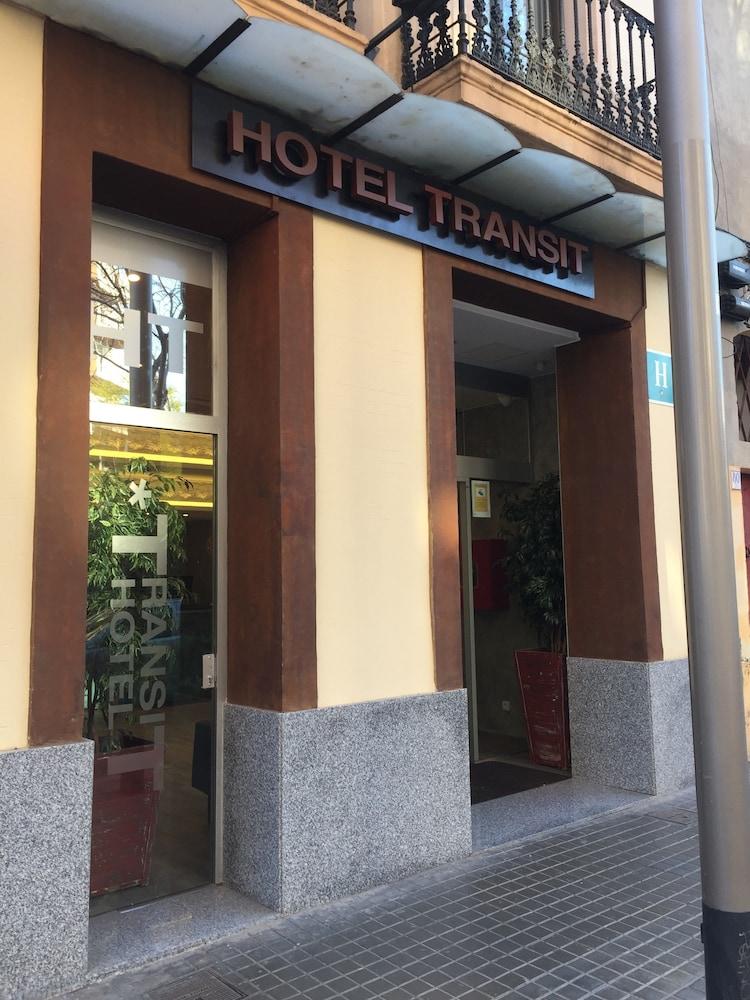 Hotel Transit Барселона Екстериор снимка