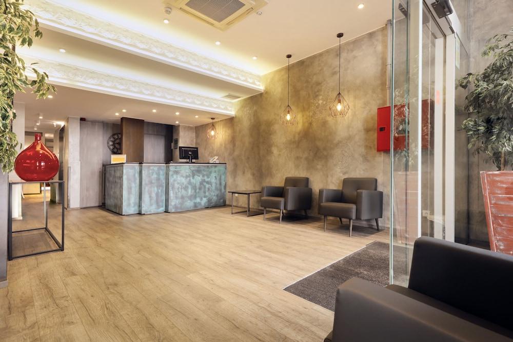 Hotel Transit Барселона Екстериор снимка
