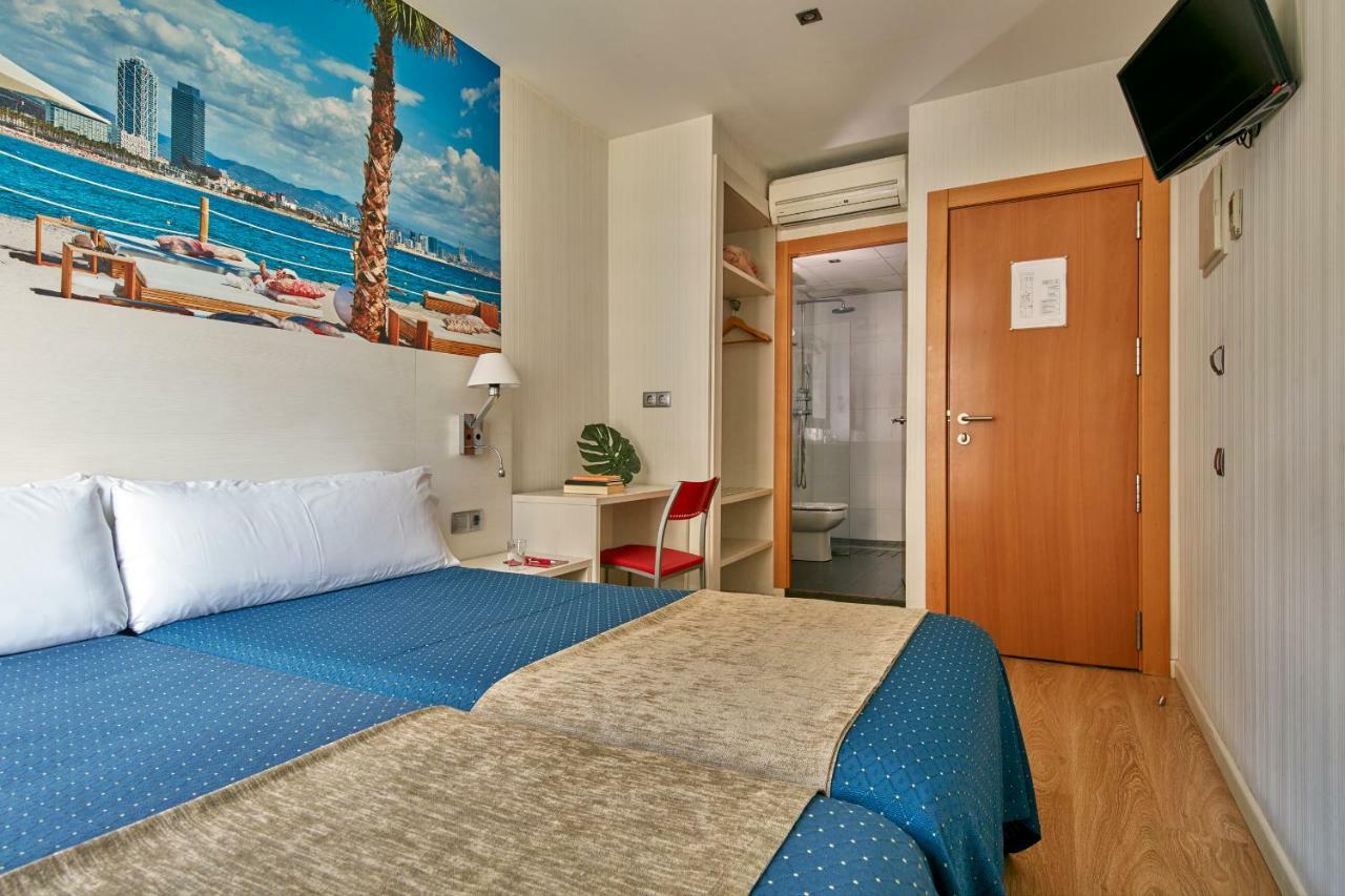 Hotel Transit Барселона Екстериор снимка